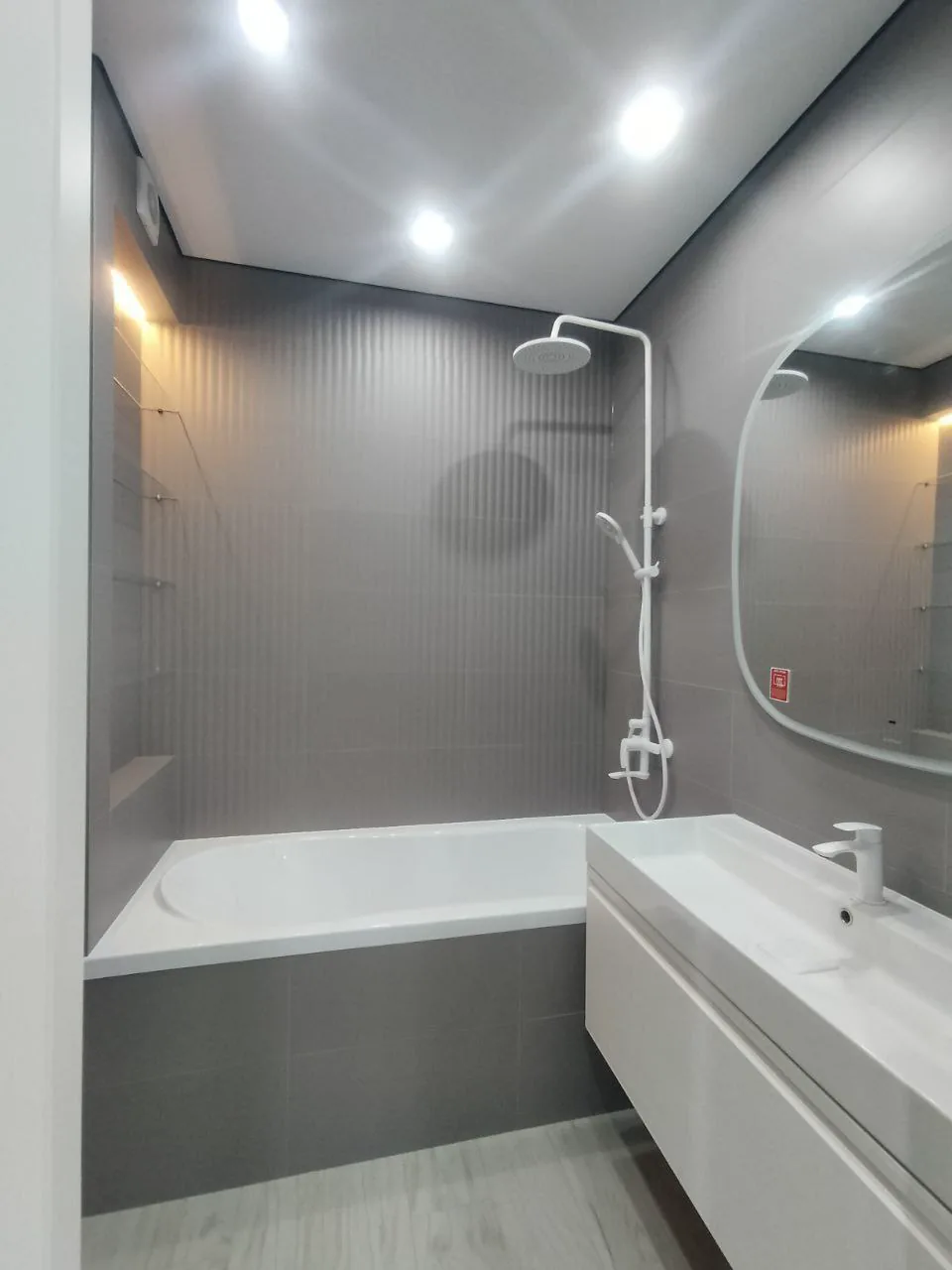 ЕВРО 3 КОМНАТНАЯ КВАРТИРА В ЖК ГУБЕРНСКИЙ - миниатюра 6